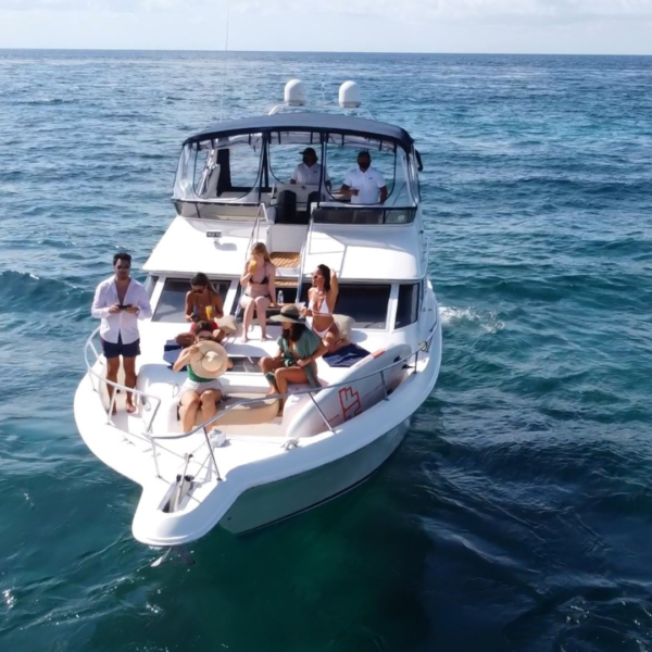 Playacht - Private Yacht Rentals